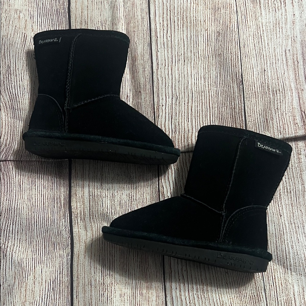 BearPaw Kids Black Suede Boots like new!